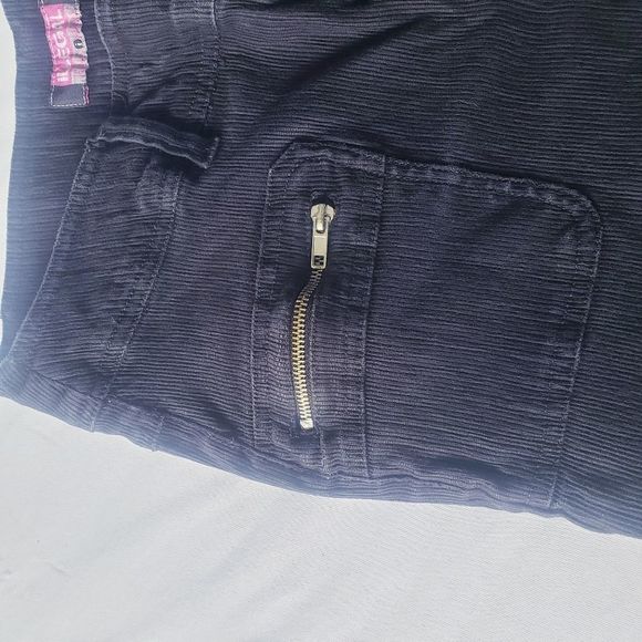 Illegal Black Corduroy Capris Jeans - Picture 12 of 16